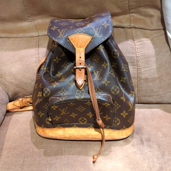 Louis Vuitton Montsouris Backpack - Picture 1 of 8